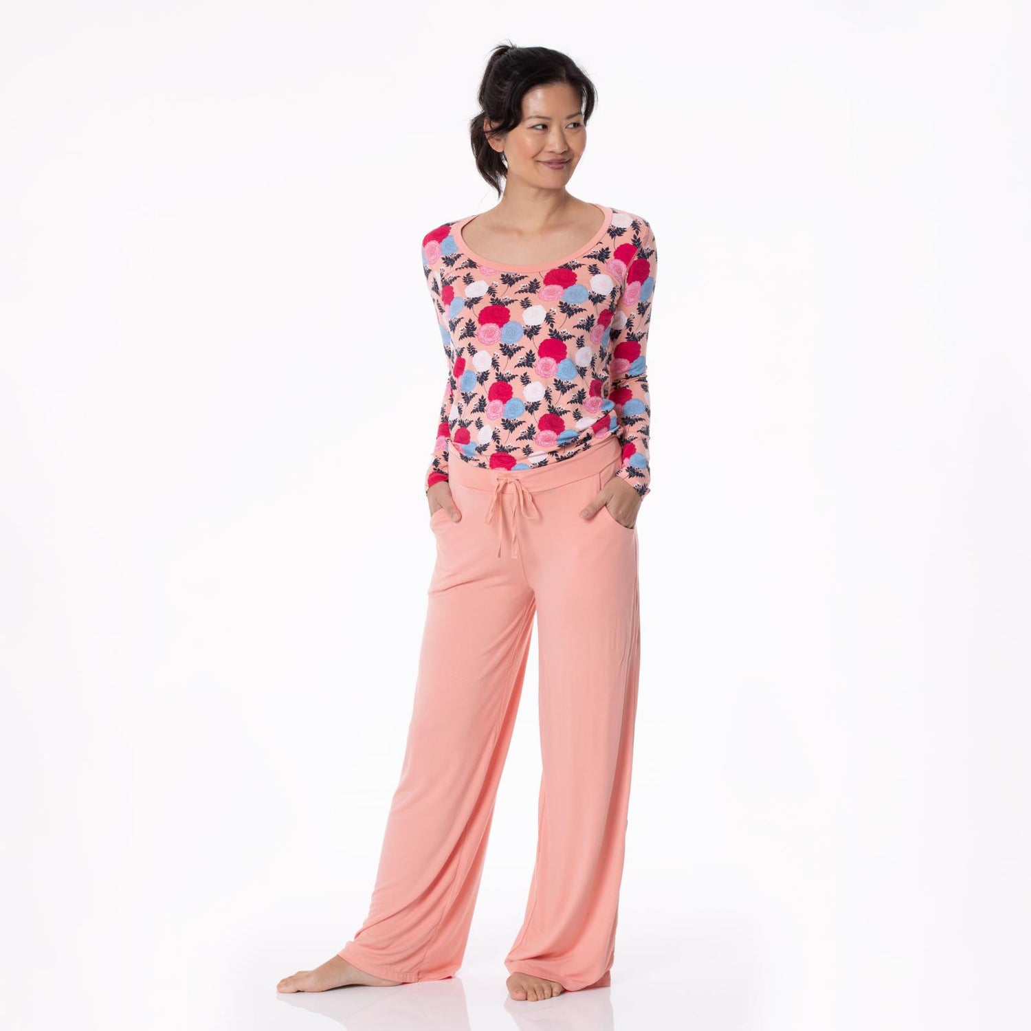 Women's Print Long Sleeve Scoop Neck Tee in Blush Enchanted Floral