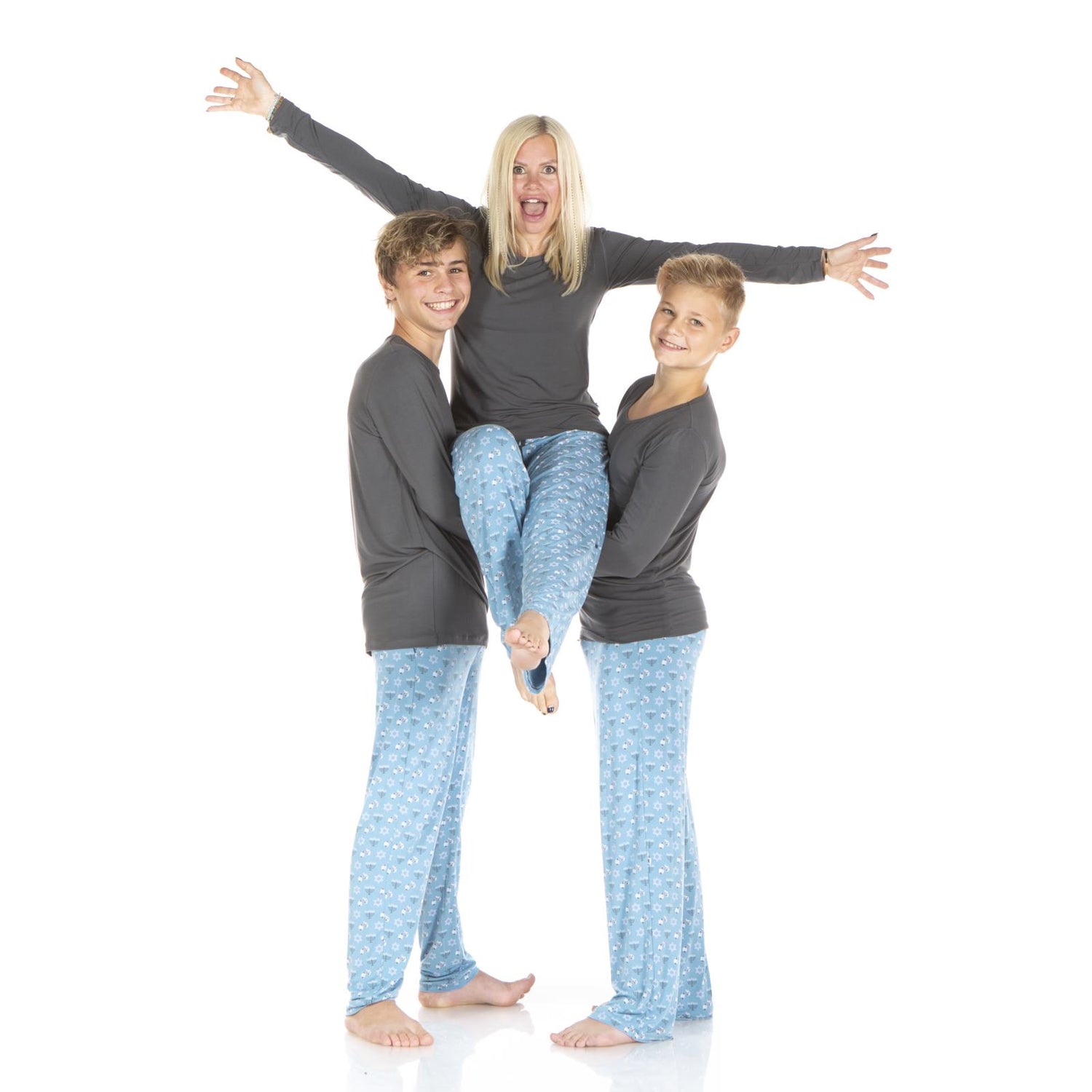 Long Sleeve Relaxed Tee & Pant Set in Blue Moon Hanukkah