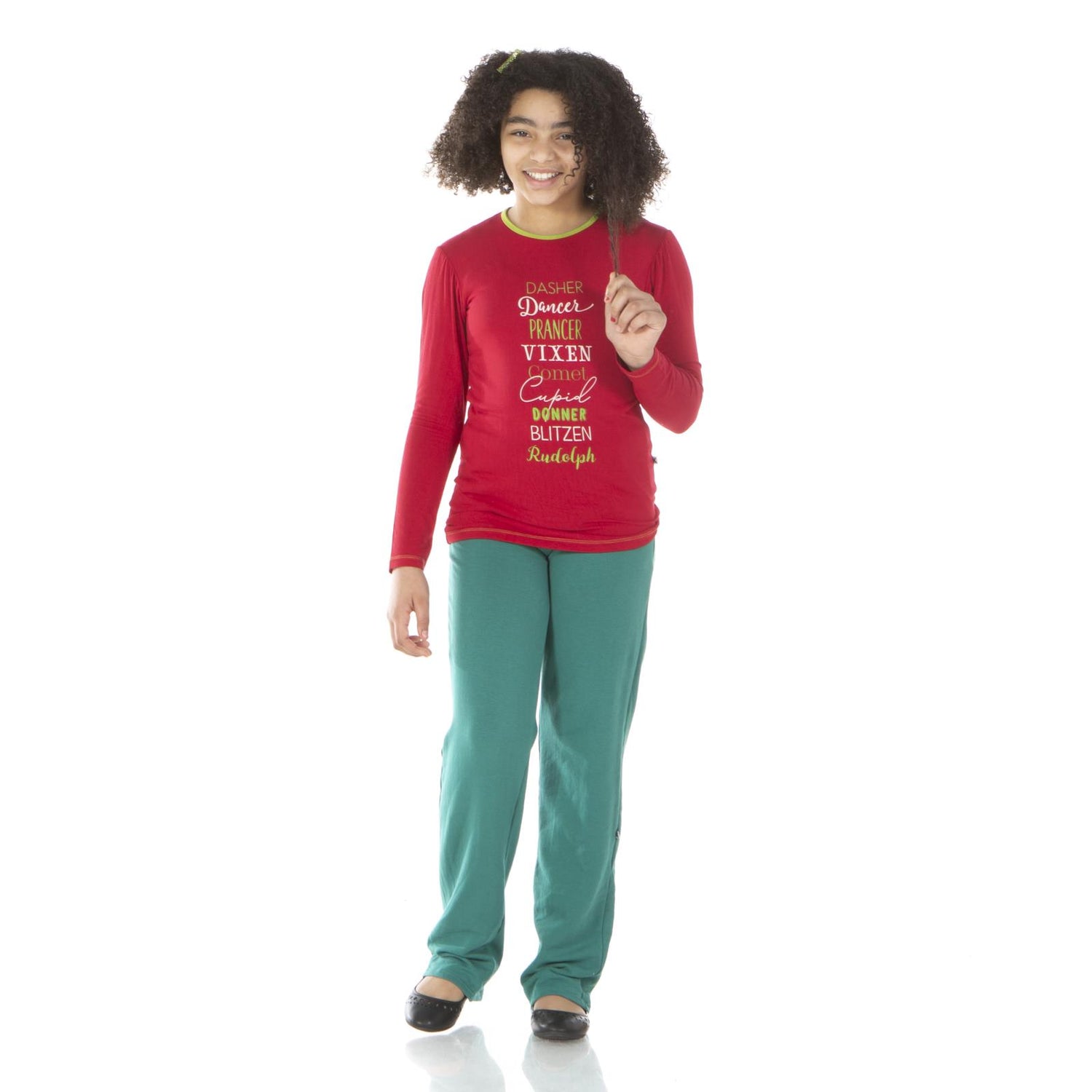 Long Sleeve Graphic Puff Tee in Crimson Reindeer Names