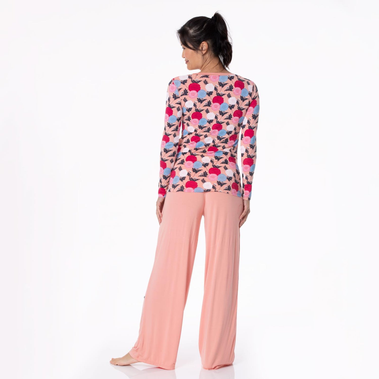 Women's Print Long Sleeve Scoop Neck Tee in Blush Enchanted Floral