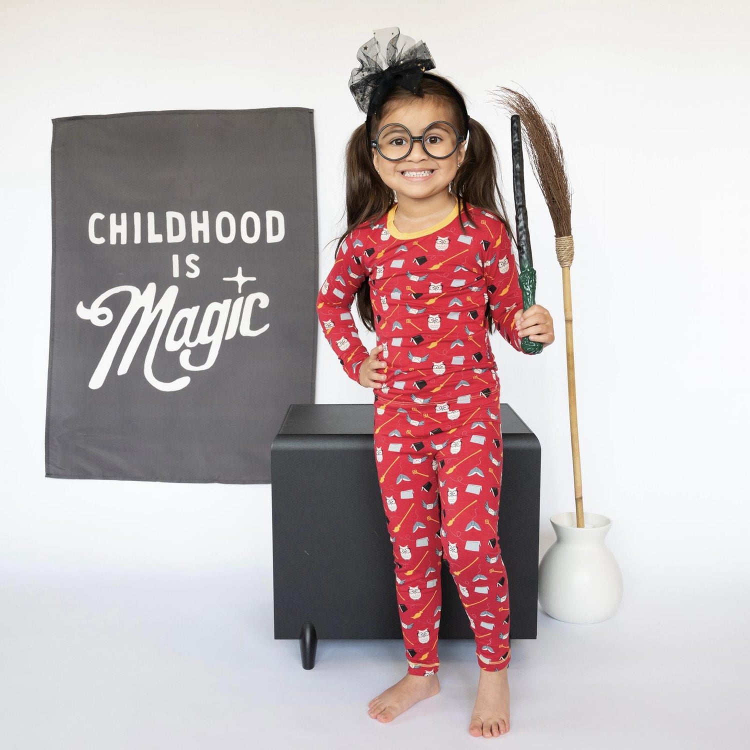 Print Long Sleeve Pajama Set in Crimson Magical World