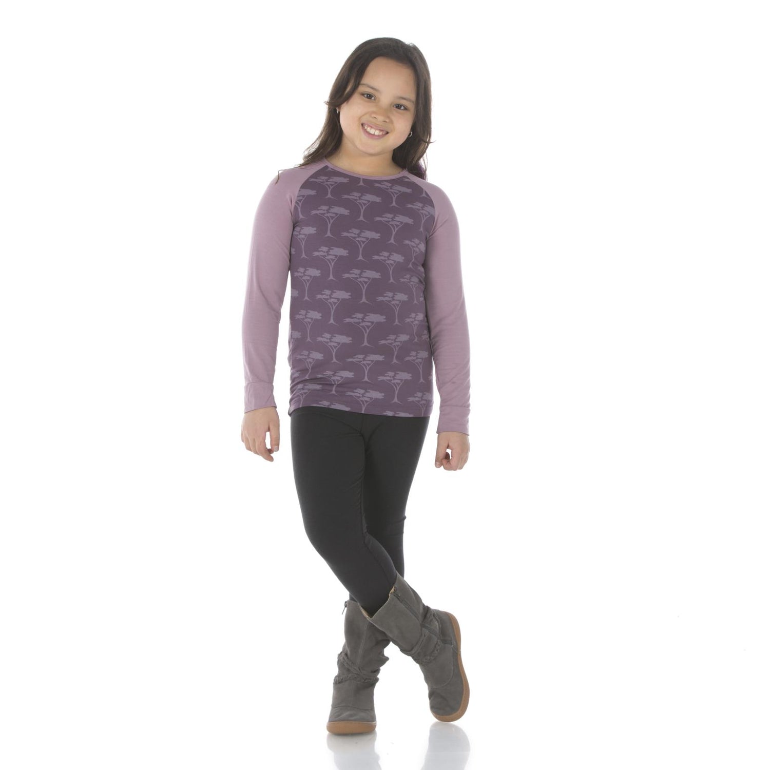 Print Long Sleeve Raglan Tee in Fig Acacia Trees (163821)