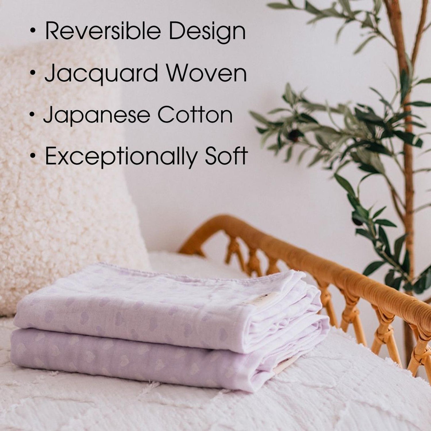 Soft Spun Cotton Jacquard Muslin Swaddle 47 x 47 in Water Lily/Wisteria Tiny Hearts (360475)