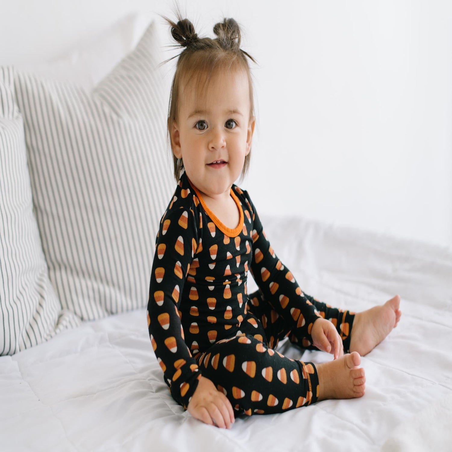 Print Long Sleeve Pajama Set in Midnight Candy Corn